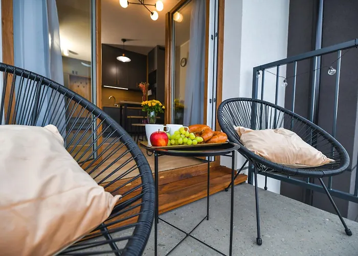 Moonlight By Housine * Zator